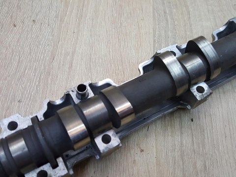 HONDA CBR 900 RR SC28 WAŁEK ROZRZĄDU WYDECHOWY HONDA CBR 900 RR SC28 WAŁEK ROZRZĄDU WYDECHOWY