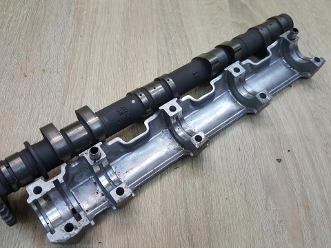 HONDA CBR 900 RR SC28 WAŁEK ROZRZĄDU WYDECHOWY HONDA CBR 900 RR SC28 WAŁEK ROZRZĄDU WYDECHOWY