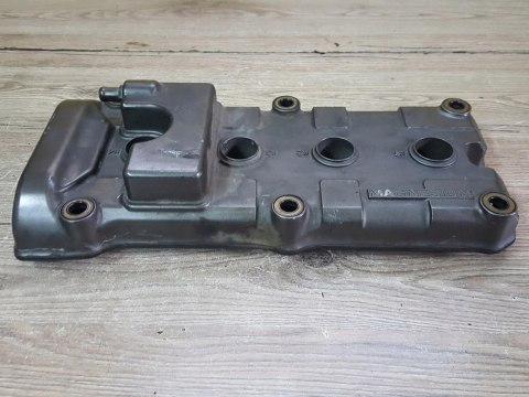 HONDA CBR 900RR SC33E POKRYWA ZAWORÓW DEKIEL KAPA HONDA CBR 900RR SC33E POKRYWA ZAWORÓW DEKIEL KAPA