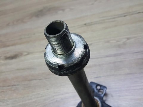 HONDA CM 125 PÓŁKA DOLNA SZTYCA HONDA CM 125 PÓŁKA DOLNA SZTYCA