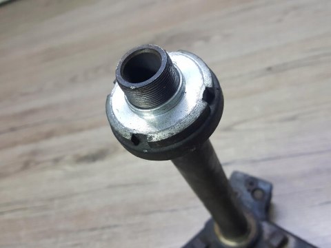HONDA CM 125 PÓŁKA DOLNA SZTYCA HONDA CM 125 PÓŁKA DOLNA SZTYCA