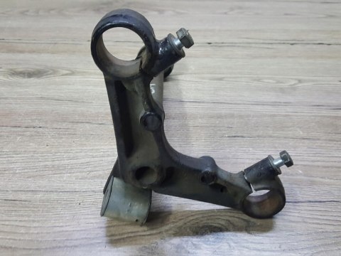 HONDA CM 125 PÓŁKA DOLNA SZTYCA HONDA CM 125 PÓŁKA DOLNA SZTYCA