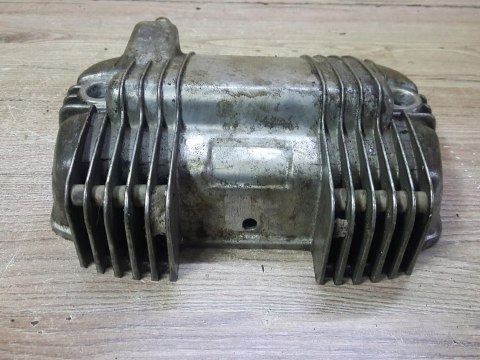 HONDA CM 400 T NC01E POKRYWA ZAWORÓW DEKIEL KAPA HONDA CM 400 T NC01E POKRYWA ZAWORÓW DEKIEL KAPA