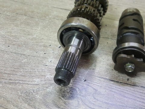 HONDA CM 400 T NC01E SKRZYNIA BIEGÓW WYBIERAK HONDA CM 400 T NC01E SKRZYNIA BIEGÓW WYBIERAK