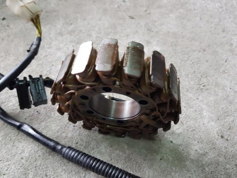 HONDA MAGNA VF500 V30 ISKROWNIK STOJAN HONDA MAGNA VF500 V30 ISKROWNIK STOJAN
