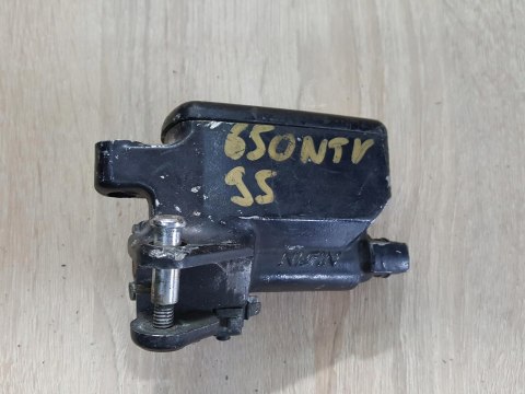 HONDA NTV 650 REVERE POMPA HAMULCOWA PRZÓD HONDA NTV 650 REVERE POMPA HAMULCOWA PRZÓD