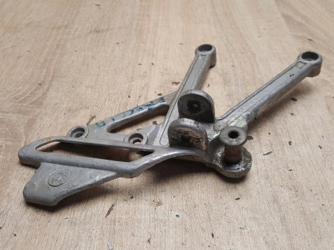 CAGIVA FRECCIA 125 SET PODNÓŻEK MOCOWANIE CAGIVA FRECCIA 125 SET PODNÓŻEK MOCOWANIE