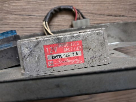 GILERA SATURNO 500 REGULATOR NAPIĘCIA SH535-12G