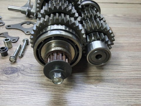 HONDA CB 1000 BIG ONE SKRZYNIA BIEGÓW WODZIKI KPL HONDA CB 1000 BIG ONE SKRZYNIA BIEGÓW WODZIKI KPL