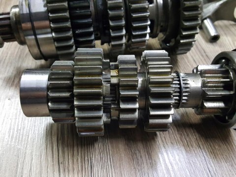 HONDA CB 1000 BIG ONE SKRZYNIA BIEGÓW WODZIKI KPL HONDA CB 1000 BIG ONE SKRZYNIA BIEGÓW WODZIKI KPL