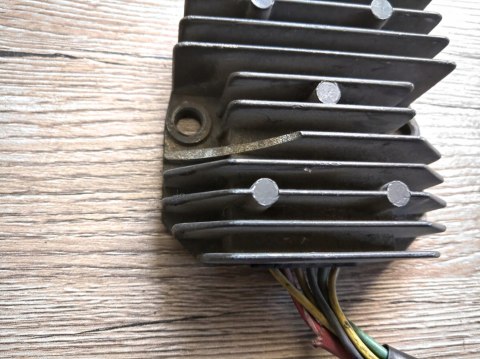 HONDA CB 125 REGULATOR NAPIĘCIA SH231-6
