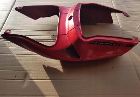 APRILIA RSV 1000 OGON ZADUPEK OWIEWKA TYŁ APRILIA RSV 1000 OGON ZADUPEK OWIEWKA TYŁ