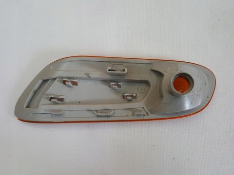 MINI COOPER F55 F56 F57 KIERUNKOWSKAZ PRAWY MINI COOPER F55 F56 F57 KIERUNKOWSKAZ PRAWY