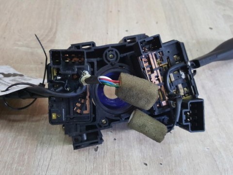 NISSAN ALMERA N15 PRZEŁĄCZNIK ZESPOLONY NISSAN ALMERA N15 PRZEŁĄCZNIK ZESPOLONY