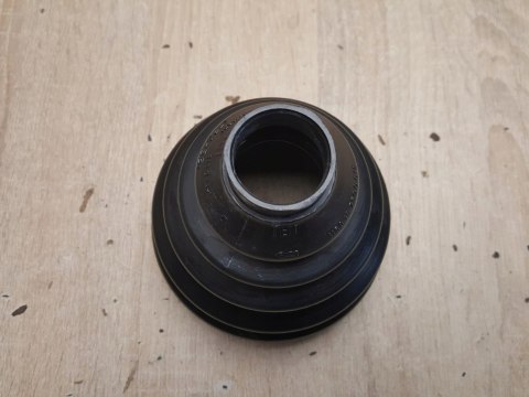 OSŁONA PRZEGUBU PÓŁOSI NAPĘDOWEJ 1150157500013