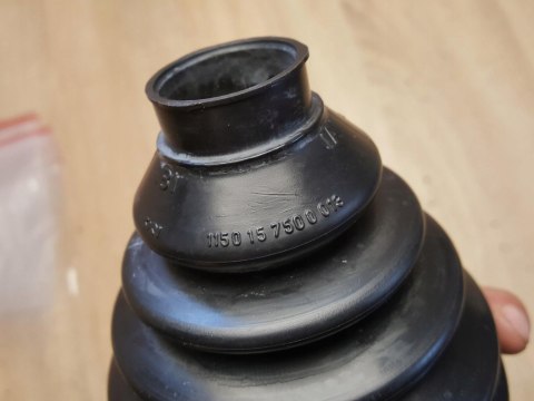 OSŁONA PRZEGUBU PÓŁOSI NAPĘDOWEJ 1150157500013