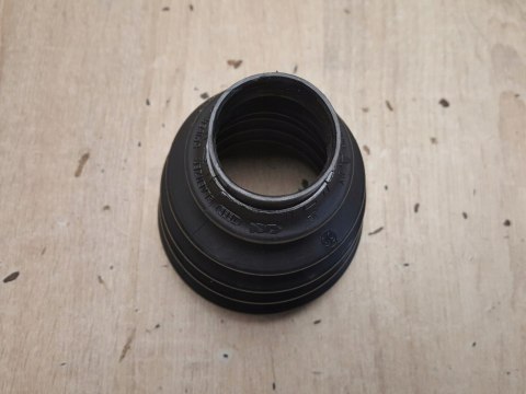 OSŁONA PRZEGUBU PÓŁOSI NAPĘDOWEJ 1648040