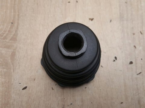 OSŁONA PRZEGUBU PÓŁOSI NAPĘDOWEJ 1H824-2