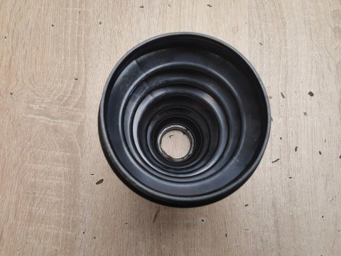 OSŁONA PRZEGUBU PÓŁOSI NAPĘDOWEJ 2150157500012 OSŁONA PRZEGUBU PÓŁOSI NAPĘDOWEJ 2150157500012