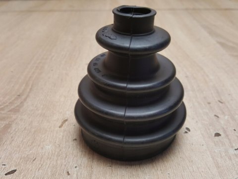 OSŁONA PRZEGUBU PÓŁOSI NAPĘDOWEJ 2152107500017 OSŁONA PRZEGUBU PÓŁOSI NAPĘDOWEJ 2152107500017