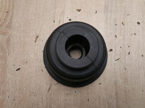 OSŁONA PRZEGUBU PÓŁOSI NAPĘDOWEJ 2H570-1 OSŁONA PRZEGUBU PÓŁOSI NAPĘDOWEJ 2H570-1
