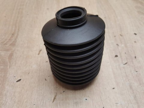 OSŁONA PRZEGUBU PÓŁOSI NAPĘDOWEJ 4L710-6S OSŁONA PRZEGUBU PÓŁOSI NAPĘDOWEJ 4L710-6S