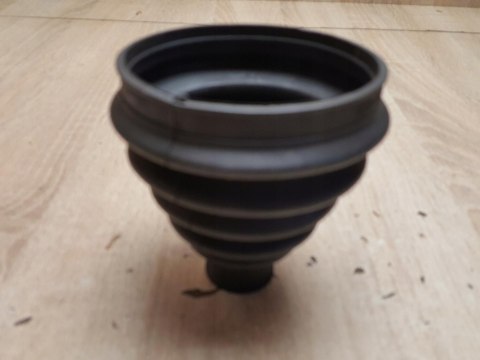 OSŁONA PRZEGUBU PÓŁOSI NAPĘDOWEJ ASBT-B63