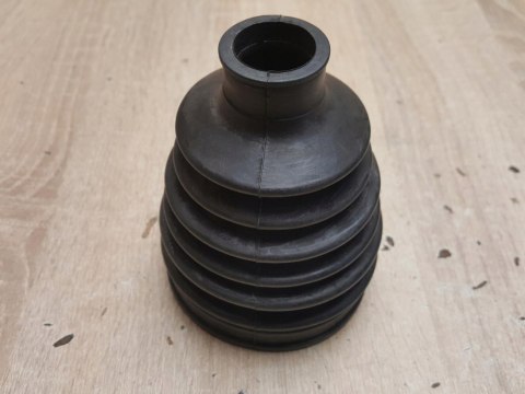 OSŁONA PRZEGUBU PÓŁOSI NAPĘDOWEJ BT-526X OSŁONA PRZEGUBU PÓŁOSI NAPĘDOWEJ BT-526X