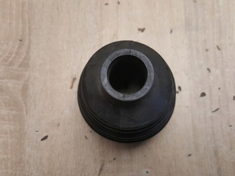 OSŁONA PRZEGUBU PÓŁOSI NAPĘDOWEJ BT-526X OSŁONA PRZEGUBU PÓŁOSI NAPĘDOWEJ BT-526X