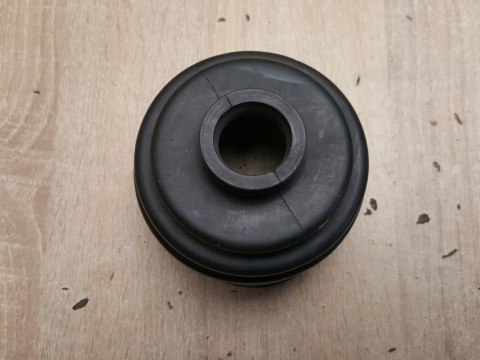 OSŁONA PRZEGUBU PÓŁOSI NAPĘDOWEJ C-1080