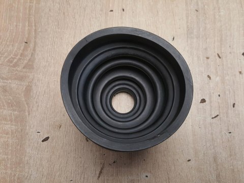 OSŁONA PRZEGUBU PÓŁOSI NAPĘDOWEJ C-1080