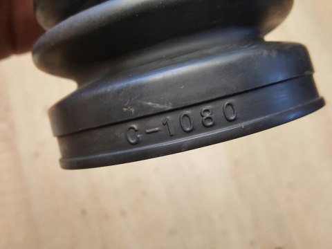 OSŁONA PRZEGUBU PÓŁOSI NAPĘDOWEJ C-1080