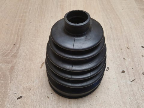 OSŁONA PRZEGUBU PÓŁOSI NAPĘDOWEJ C-1402