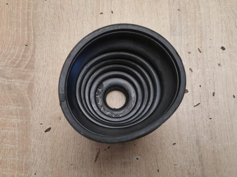 OSŁONA PRZEGUBU PÓŁOSI NAPĘDOWEJ C-1402