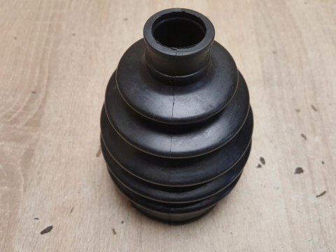 OSŁONA PRZEGUBU PÓŁOSI NAPĘDOWEJ C-1546