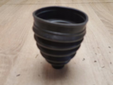 OSŁONA PRZEGUBU PÓŁOSI NAPĘDOWEJ C-1546