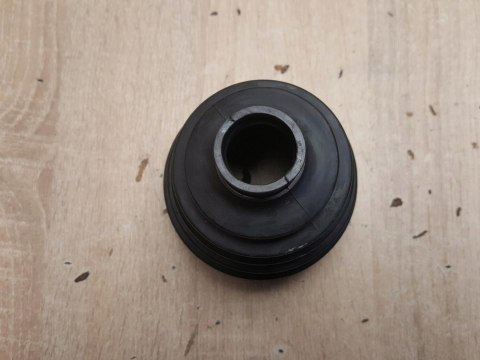 OSŁONA PRZEGUBU PÓŁOSI NAPĘDOWEJ C-1799