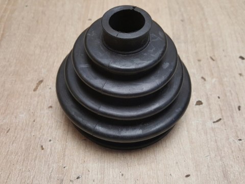 OSŁONA PRZEGUBU PÓŁOSI NAPĘDOWEJ C-6103