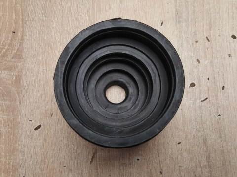 OSŁONA PRZEGUBU PÓŁOSI NAPĘDOWEJ C-6103