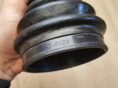 OSŁONA PRZEGUBU PÓŁOSI NAPĘDOWEJ C-6123 OSŁONA PRZEGUBU PÓŁOSI NAPĘDOWEJ C-6123