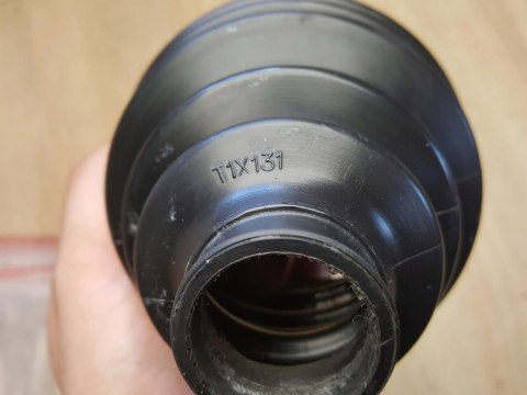 OSŁONA PRZEGUBU PÓŁOSI NAPĘDOWEJ T1X131 OSŁONA PRZEGUBU PÓŁOSI NAPĘDOWEJ T1X131