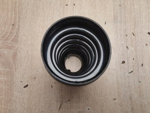 OSŁONA PRZEGUBU PÓŁOSI NAPĘDOWEJ T2H930 OSŁONA PRZEGUBU PÓŁOSI NAPĘDOWEJ T2H930