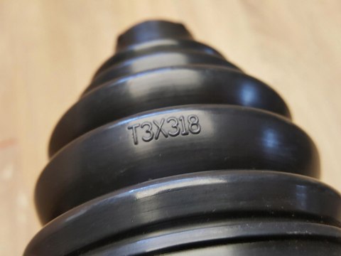 OSŁONA PRZEGUBU PÓŁOSI NAPĘDOWEJ T3X318 OSŁONA PRZEGUBU PÓŁOSI NAPĘDOWEJ T3X318
