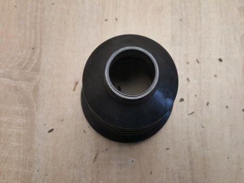 OSŁONA PRZEGUBU PÓŁOSI NAPĘDOWEJ T3H342