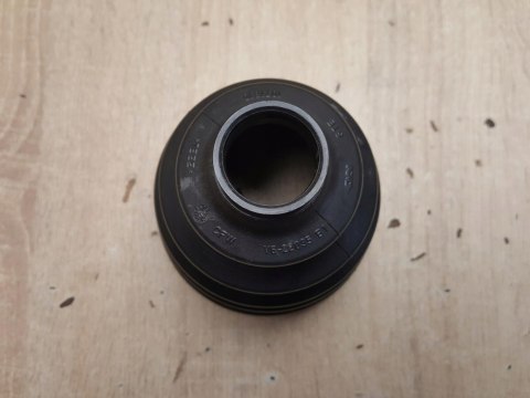 OSŁONA PRZEGUBU PÓŁOSI NAPĘDOWEJ V6-22035B1 OSŁONA PRZEGUBU PÓŁOSI NAPĘDOWEJ V6-22035B1