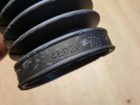 OSŁONA PRZEKŁADNI KIEROWNICZEJ DRĄŻKA 4L020 OSŁONA PRZEKŁADNI KIEROWNICZEJ DRĄŻKA 4L020
