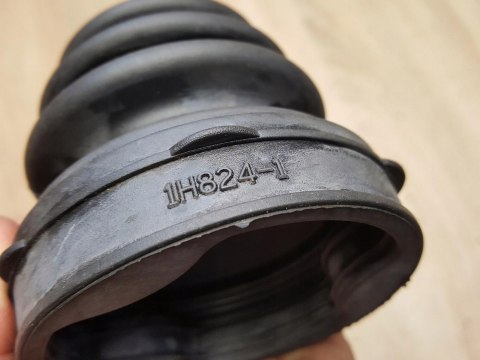 OSŁONA PRZEGUBU PÓŁOSI NAPĘDOWEJ 1H824-1