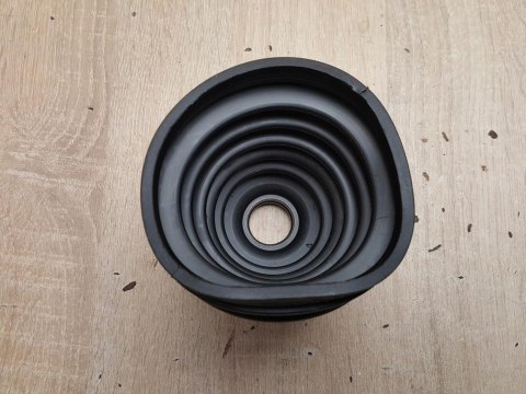 OSŁONA PRZEGUBU PÓŁOSI NAPĘDOWEJ BT-1204 OSŁONA PRZEGUBU PÓŁOSI NAPĘDOWEJ BT-1204