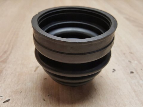 OSŁONA PRZEGUBU PÓŁOSI NAPĘDOWEJ C-6039