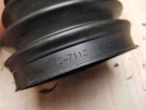 OSŁONA PRZEGUBU PÓŁOSI NAPĘDOWEJ C-7112